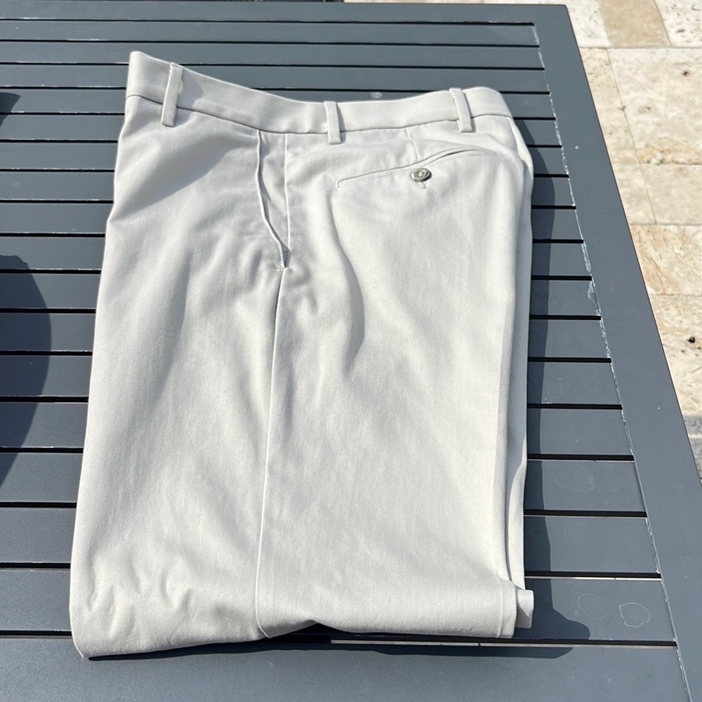 Dockers men’s Khakis